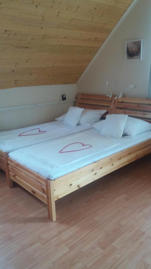 Vakacio Apartman 발라톤알마디 외부 사진